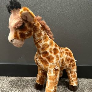 Aurora Plus Standing Giraffe
